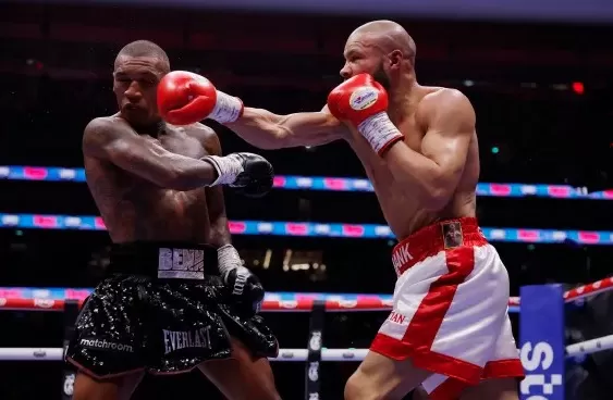Conor Benn Diprediksi...