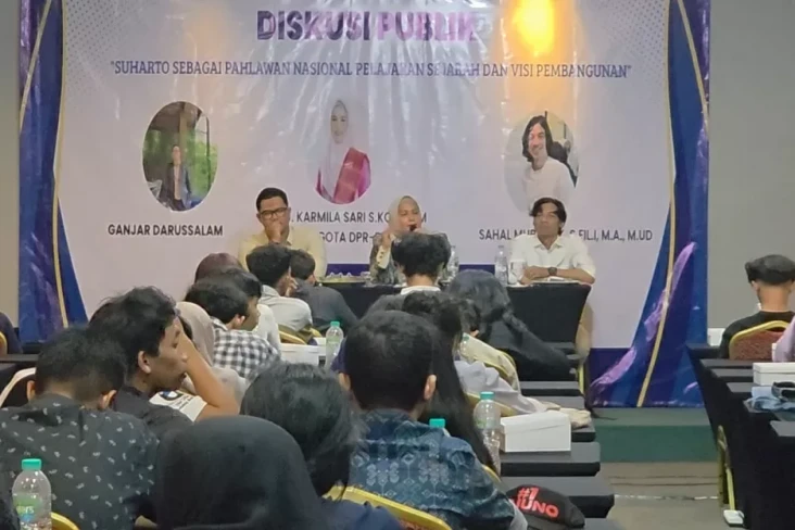 Soeharto Dapat Gelar...