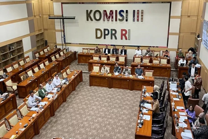 Komisi III dan Pemerintah...