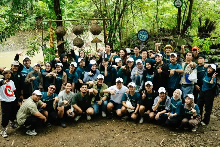 HUT ke-7, Evermos Gelar...