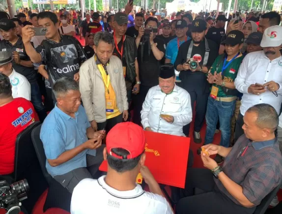 Peserta Lokal dan Negara...