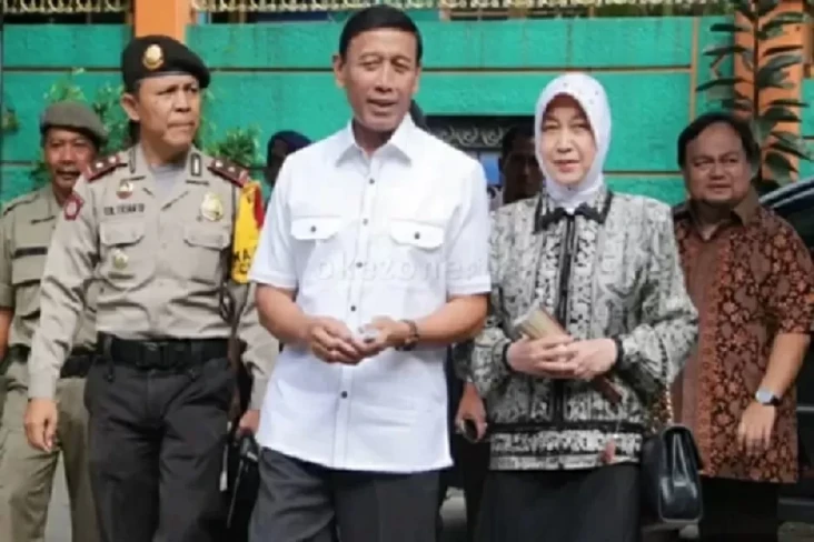 Kisah Cinta Wiranto...