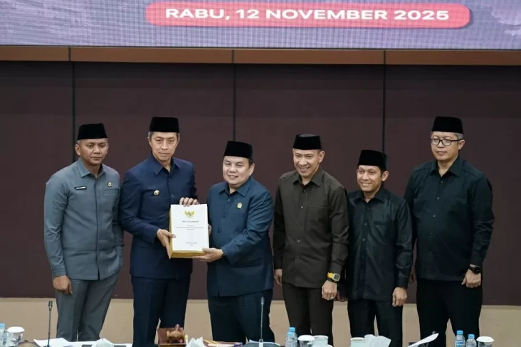 DPRD Kota Bogor Terima...