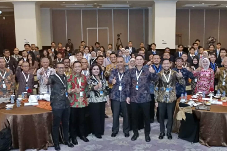JDS Gelar Wisuda Batch...