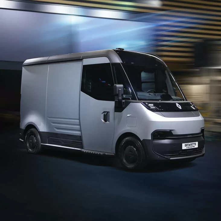 Renault Meluncurkan...