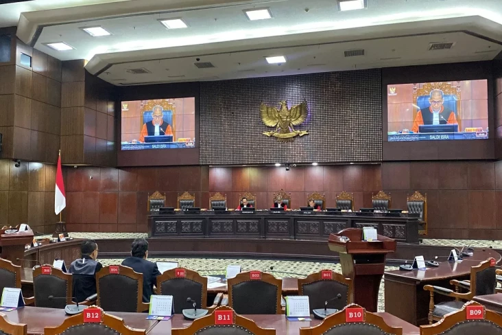 Gugatan UU Pemilu ke...