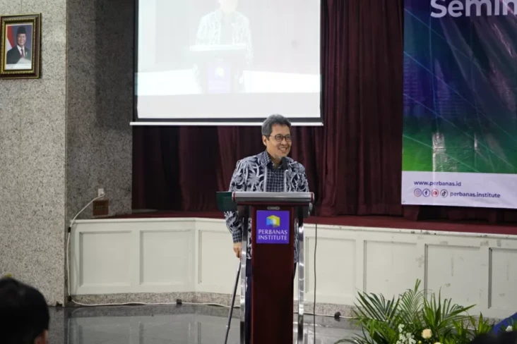 Perbanas Institute Gaungkan...