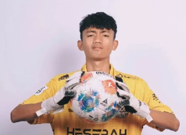 Kiper Muda Bandung Rizki...