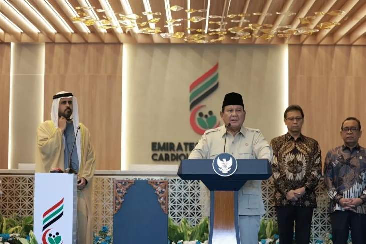 Prabowo Umumkan Pendidikan...