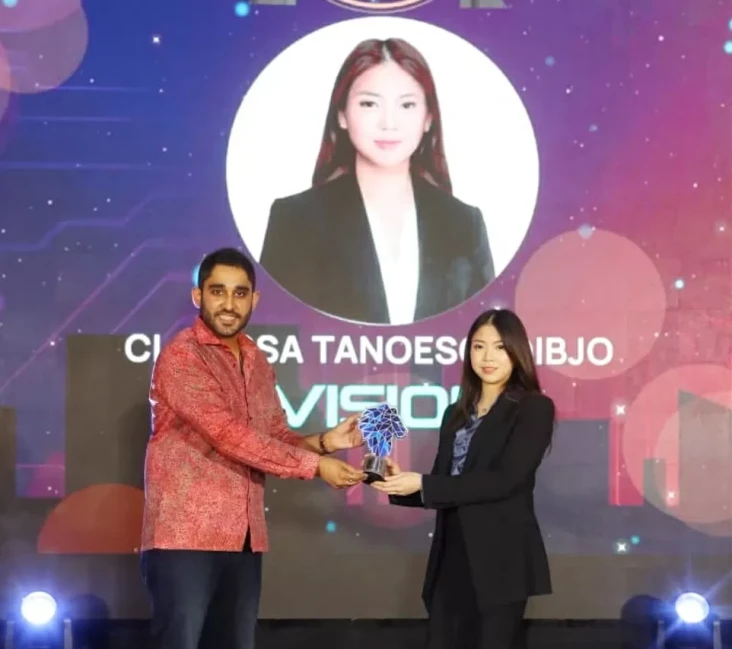 Clarissa Tanoesoedibjo...