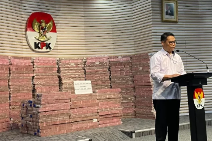 KPK Pamer Uang Rampasan...
