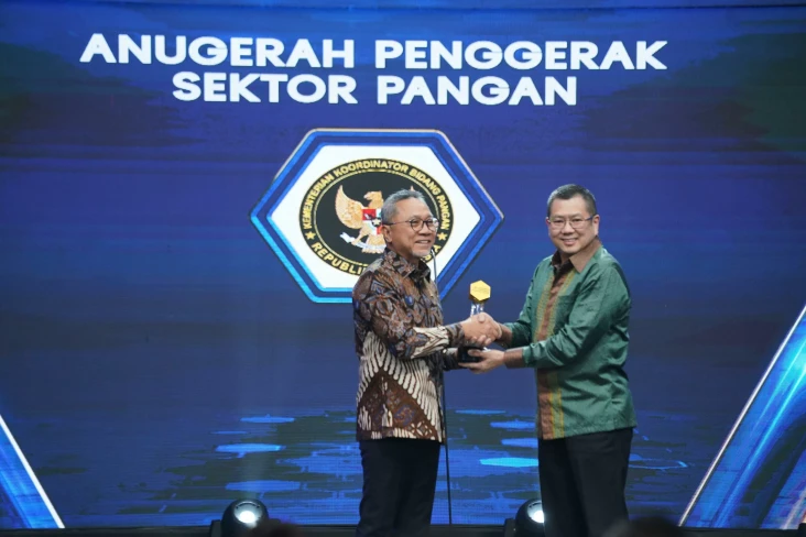 Daftar Peraih Penghargaan...