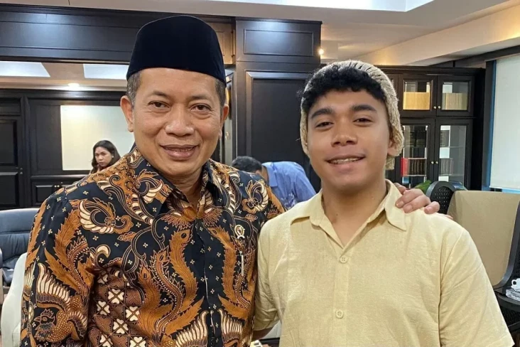 Menkop Diminta Beri...