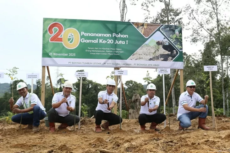 BJA Group Tanam Pohon...