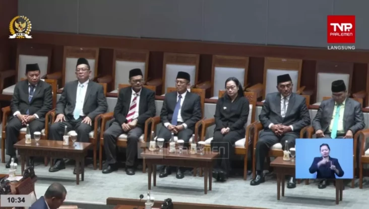 Sah, Ini 7 Komisioner...