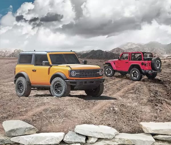 Ford Bronco Mulai Mencurigai...