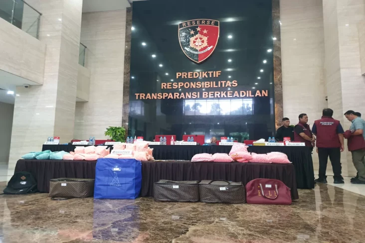 Penampakan Ratusan Ribu...