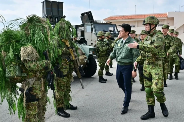 China Marah Jepang Kerahkan...