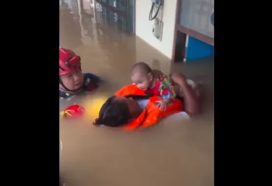 Banjir Terjang Thailand...