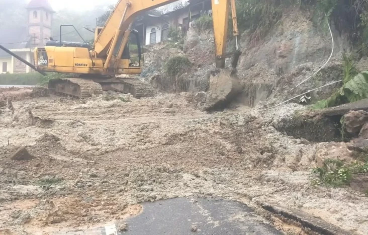 Banjir Bandang dan Longsor...