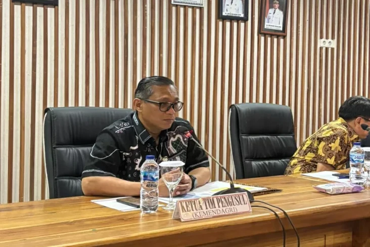 Kemendagri dan Setmilpres...