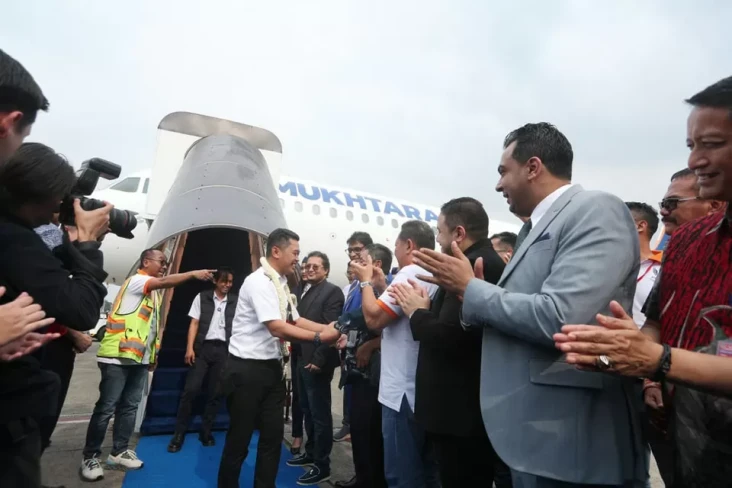 Maskapai Baru Mukhtara...