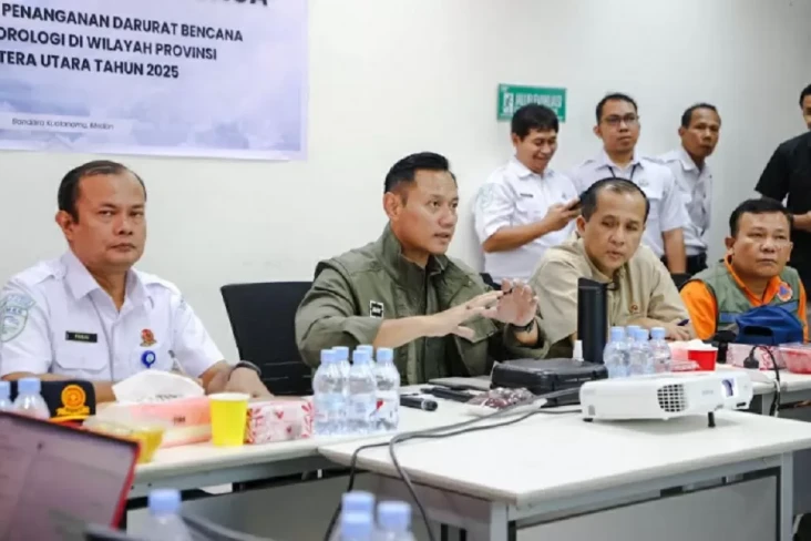 Banyak Jalur Darat di...