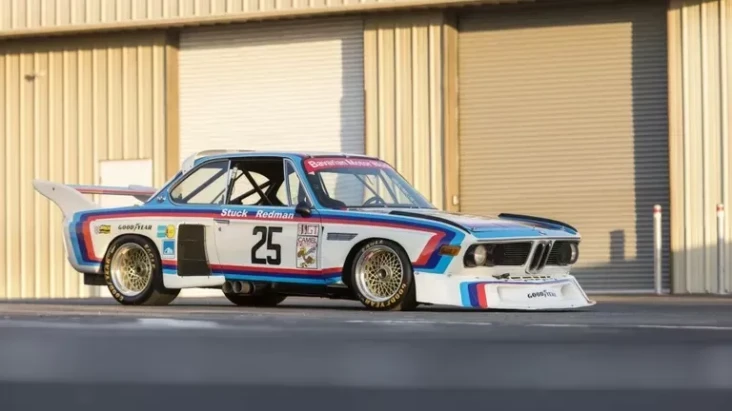 Mobil Legendaris BMW...