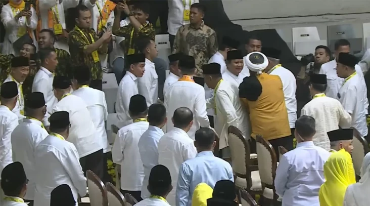 Prabowo Didampingi Gibran...