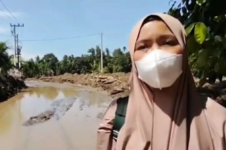 Kisah Pilu Guru di Pidie...