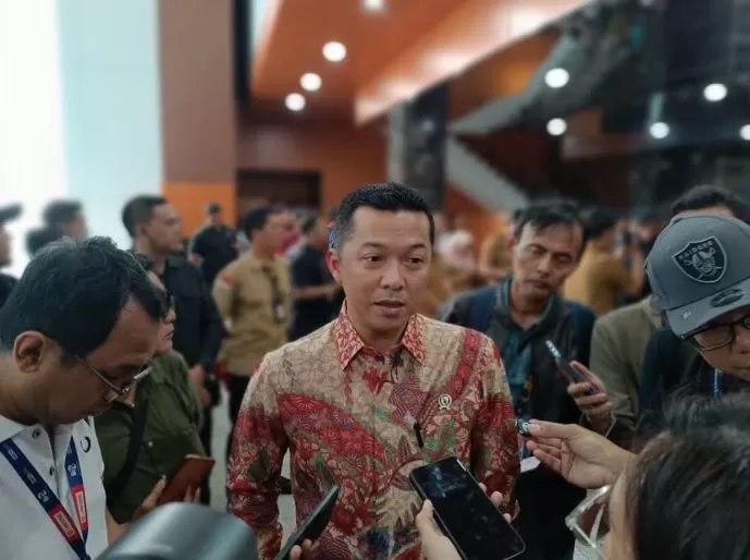 Taufik Hidayat Apresiasi...