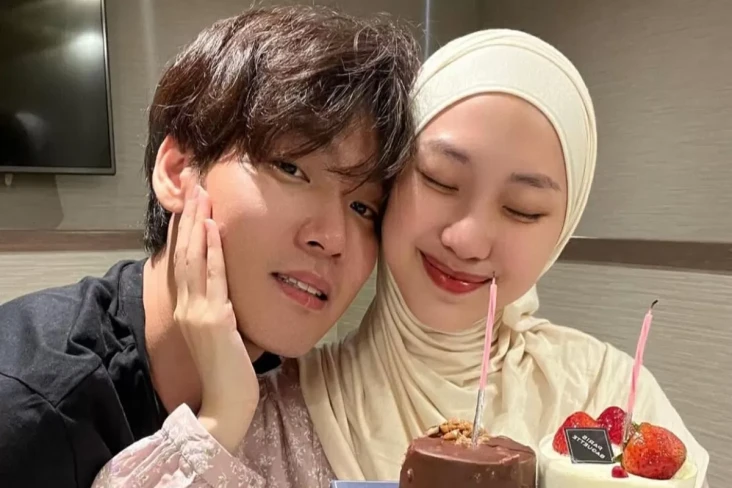 Resmi Cerai dengan Julia...