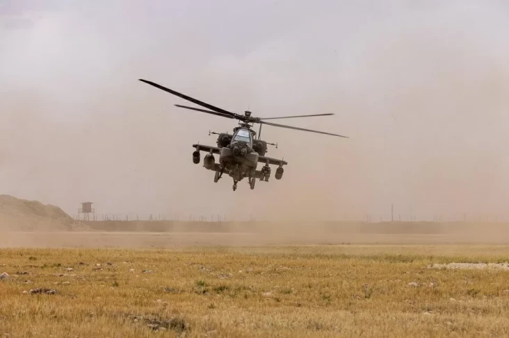8 Helikopter Serang...