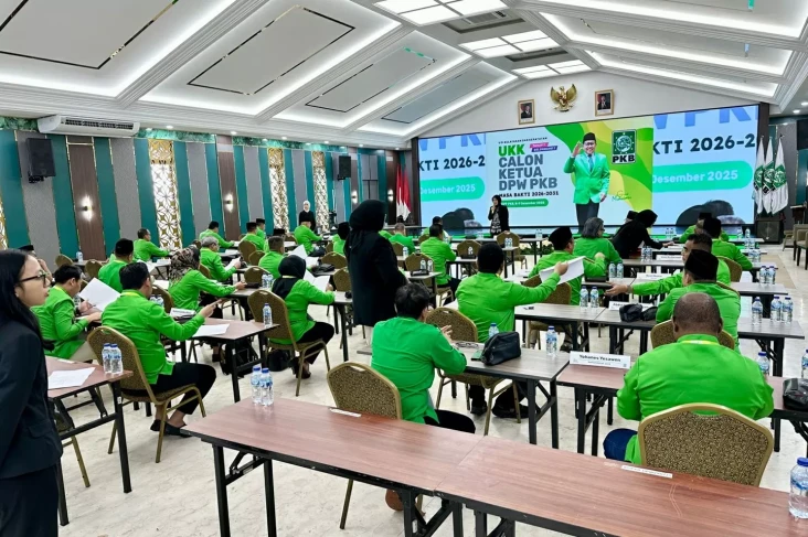 Beberkan Syarat Menjadi...
