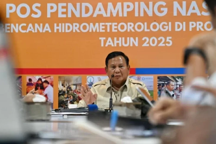 Suara Prabowo Bergetar,...