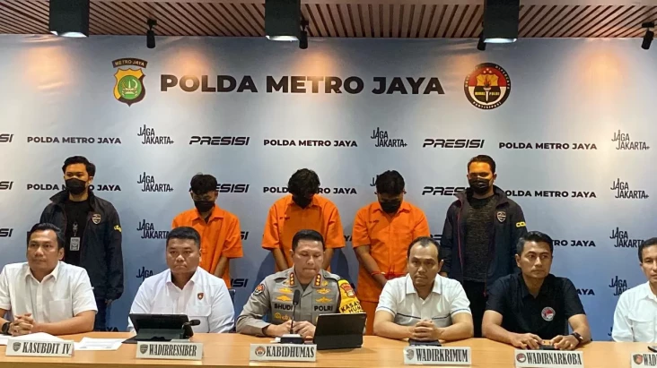 3 Orang yang Ingin Bikin...