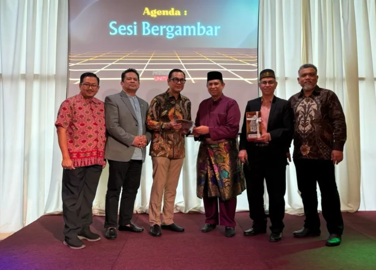 Holding BUMN Danareksa...