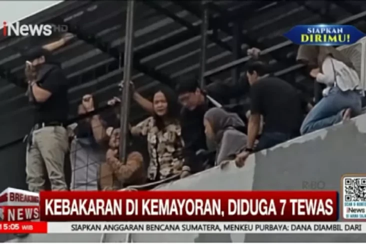 Breaking News! Kebakaran...