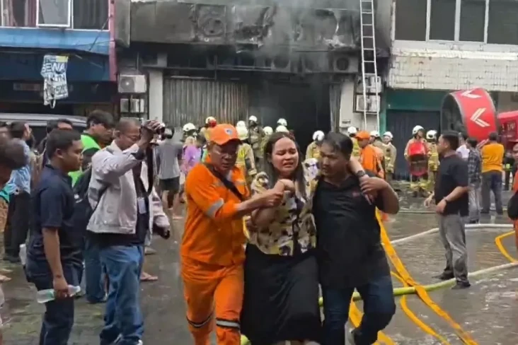 20 Orang Tewas Akibat...
