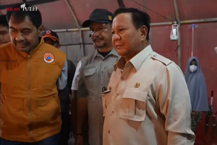 Prabowo Didampingi Mualem...
