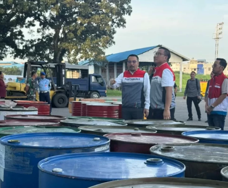Dirut Pertamina Tinjau...