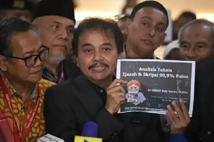 Roy Suryo Cs Ingin Pastikan...