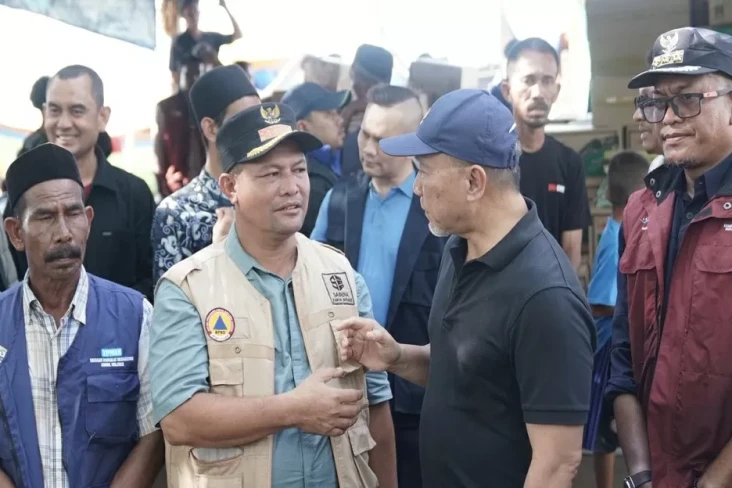 Hari Kedua Tinjau Sumatera,...