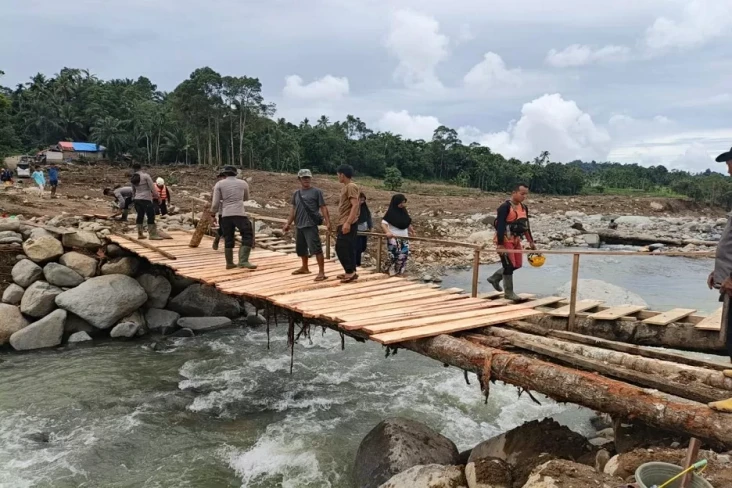 Pulihkan Kondisi Sumbar...