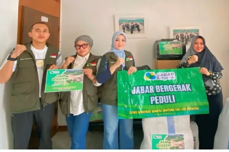 Di Tengah Proses Cerai...