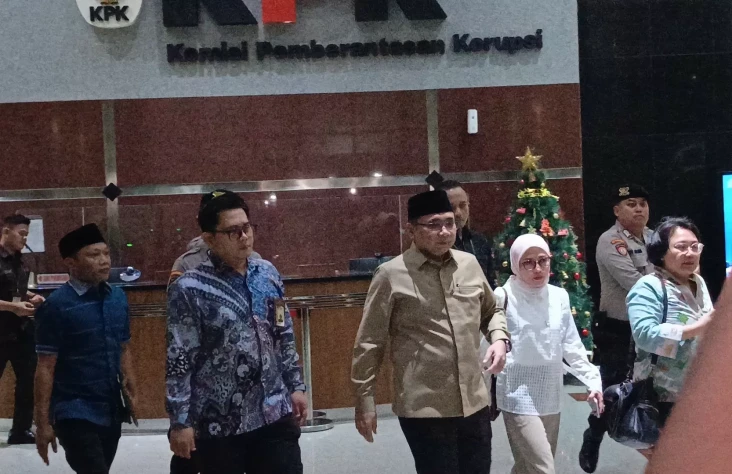 8 Jam Lebih Diperiksa...