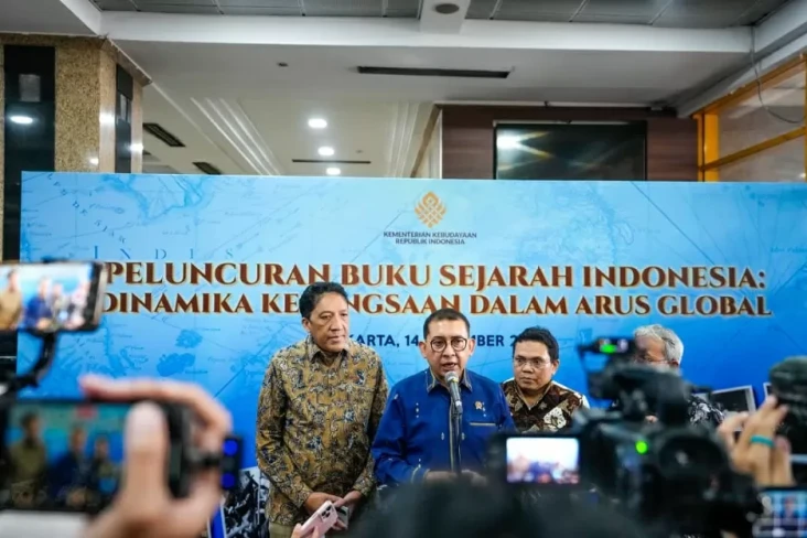 Buku Sejarah Indonesia...