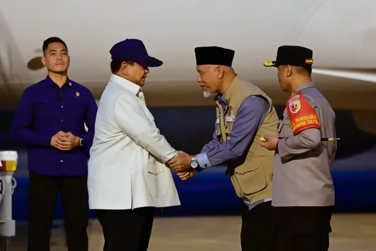 Prabowo Tiba di Sumbar,...