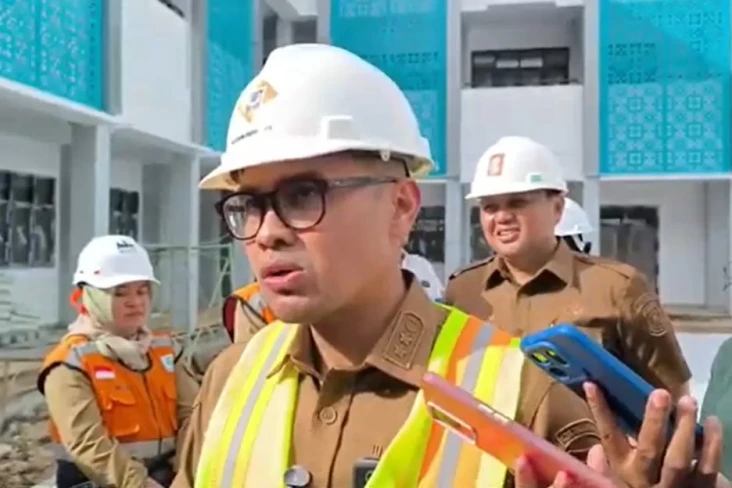 Pemkot Tangsel Targetkan...