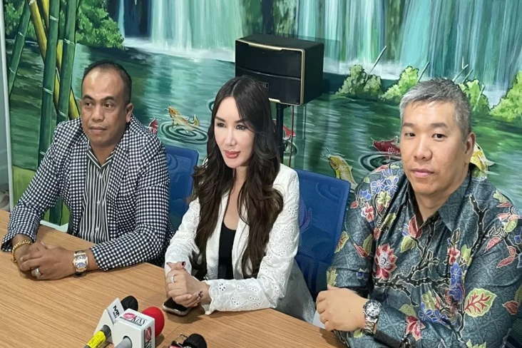 Ade Tya Ngaku Alami...